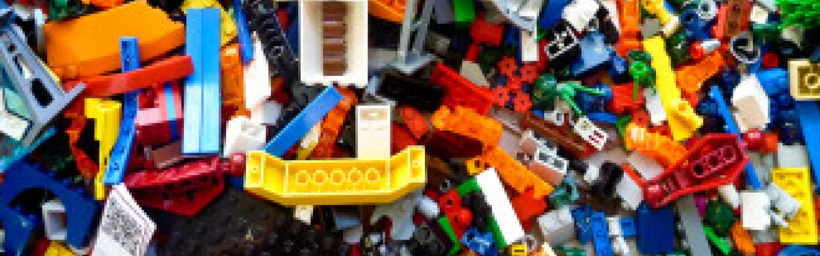 multicolored LEGOS in a large pile